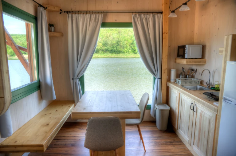 Iglice Cölöpházak